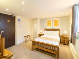 OYO Elm Farm Country House, Norwich Airport, hotel near Norwich International Airport - NWI, Norwich