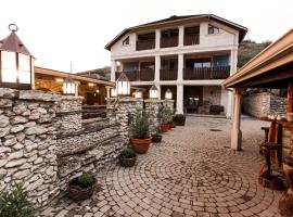 Vila Etnica, familiehotel i Trebujeni