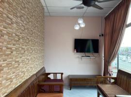 Ilham Bonda 2 Homestay, пляжне помешкання для відпустки у місті Cukai