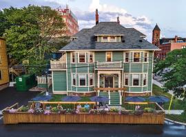 Slaymaker & Nichols Gastro House & Inn, hotel in Charlottetown