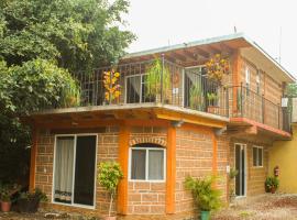 Hospedaje Piedra de Sol, inn in Tepoztlán