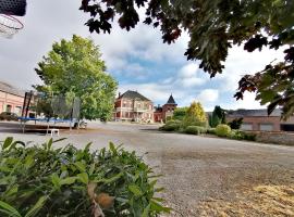 Ferme De Bonavis, hotel with parking in Banteux