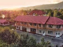 Angela, hotel in Polovragi