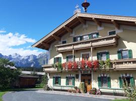 Privatzimmervermietung Foidlbauer, family hotel in Oberndorf in Tirol