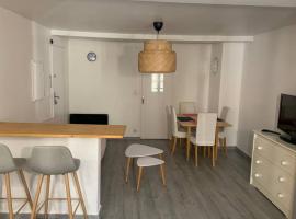 Appartement complet, hyper centre d’Auxerre., Hotel in Auxerre