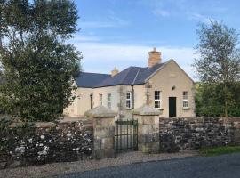 Grannan School, Trillick, Fermanagh and Omagh, Tyrone, holiday home in Trillick