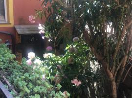 Appartamento Fiordaliso, hotel v destinaci Montale