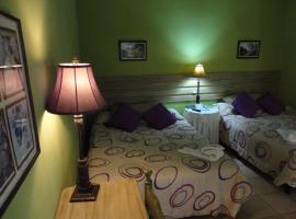 La Posada de Juan B&B, отель типа «постель и завтрак» в городе Санта-Роса-де-Копан