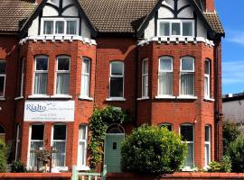 Rialto Holiday Apartments, hotelli kohteessa Bridlington