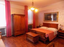 Hotel Tassi, hotel in Bondeno