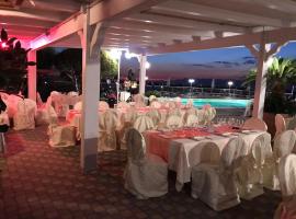 Hotel Ristorante Paradiso – hotel w mieście Albanella