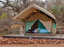 Bezhoek Tented Camp, luxury tent in Middelburg