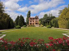 Domaine des Thomins, hotel v destinaci Cisai-Saint-Aubin