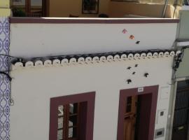 Casa das Andorinhas, hotel v destinaci Faro