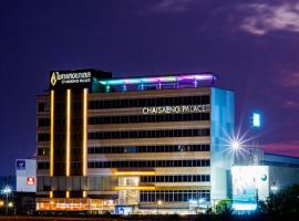 Chaisaeng Palace Hotel, hotel com estacionamento em Sing Buri