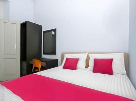 RedDoorz Near Stasiun Lawang, hotell med parkeringsplass i Lawang