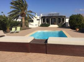 Villa Sin Pena, hotel v destinaci Tías