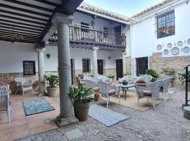 Casa Cuqui, holiday home in Orgaz