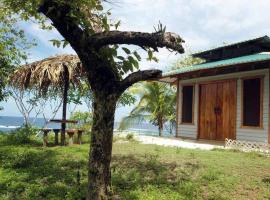 WINDOWS AT THE SEA โรงแรมในSan Juanillo