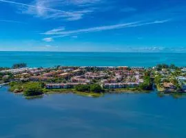 Anna Maria Island Runaway Tropical Escape