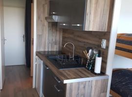 Studio 4 personnes au pied des pistes. Le Corbier, &delta;&iota;&alpha;&mu;έ&rho;&iota;&sigma;&mu;&alpha; &sigma;&epsilon; Le Corbier