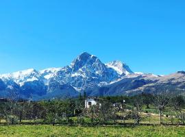 La Casetta di Trignano, hotel v destinaci Isola del Gran Sasso dʼItalia