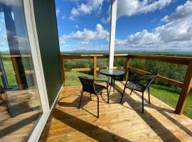 Skeiðvellir Panorama house, cabana o cottage a Hella