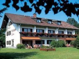 Pension & Fewos Fuchs, guest house in Mauth