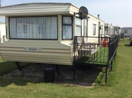 L&g FAMILY HOLIDAYS 4 BERTH CORAL BEACH GEN FAMILYS ONLY AND LEAD PERSON MUST BE OVER 30, hotel berdekatan Addlethorpe Golf Club, Ingoldmells