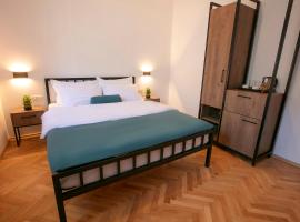 Grand Boutique Hotel, hotell i Pristina