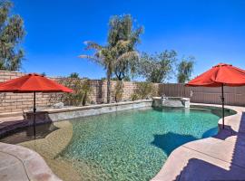 Private Desert Escape with Pool Near Coachella – domek wiejski w mieście Coachella