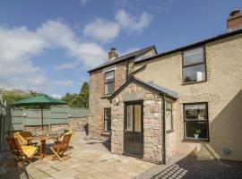 Rainforest Cottage, hotel with parking in Cinderford