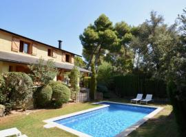 Casa Feliz, Ferienhaus in Sant Cebrià de Vallalta