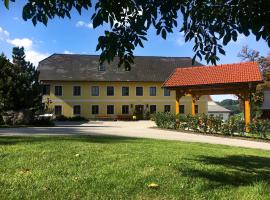 Familienbauernhof Salmanner, cheap hotel in Steinbach an der Steyr