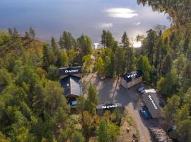 Hirsi - The White Blue Wilderness Lodge