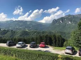 Val Taleggio nel verde x8 persone con camino e Wifi
