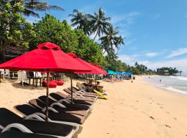 Central Beach Inn, hotel v Mirisse (jih)