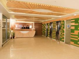 Hotel Golden Hill, hotel near Cox's Bazar Airport - CXB, 