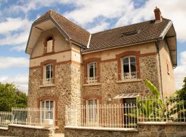 Terres Jaunes, accommodation in Avenay-Val-dʼOr