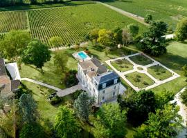 Chateau de Garde, hotel in Moulon-sur-Dordogne