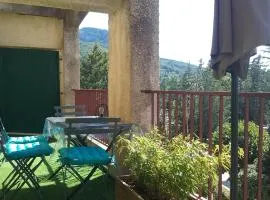 appartement climatisé avec terrasse au coeur de Nyons