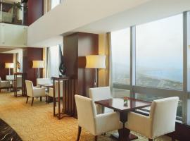 Crowne Plaza Yantai Sea View, an IHG Hotel, hotell i Yantai