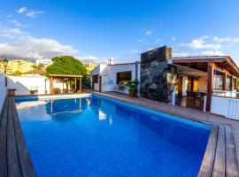 Villa Punta Negra HEATED POOL tenerifesummervillas, hotel i Puerto de Santiago