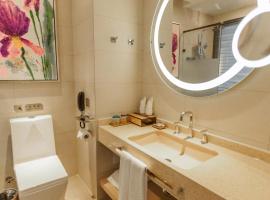 Lavande Hotel Zhangjiakou Victoria Plaza, hotel v destinaci Zhangjiakou