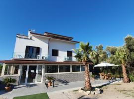 Ohana B&B, hotel en Lido di Fondi