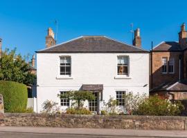 Whitehaven, apartment in North Berwick