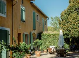 Chambre d'hôtes Dallara, hótel í Entraigues-sur-la-Sorgue