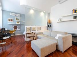 EASY CENTRAL LOFT - MONZA, hotell i Monza