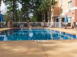 Okatie Hilton Head Hotel, hotel v destinaci Bluffton