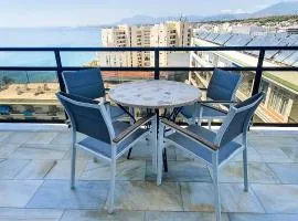 Skol 708 Fantastic 2 Bedroom Apartment For Holiday Rentals